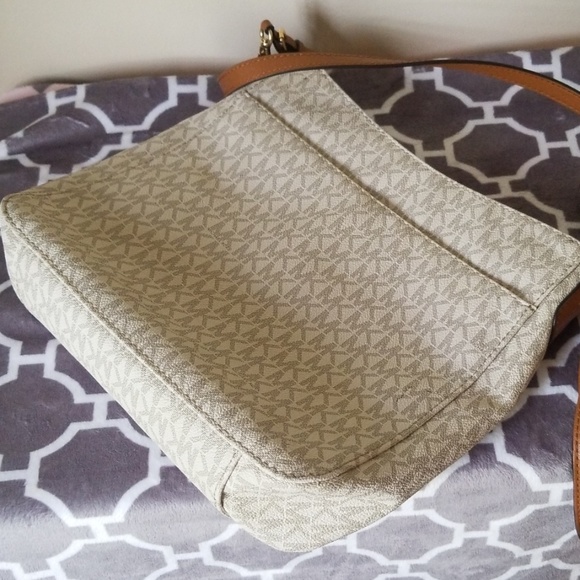 SOLD - Picture 6 of 8